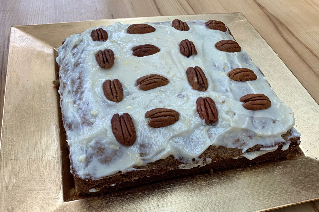 Around the world in 80 bakes, no.16: Carrot Cake from&nbsp;California