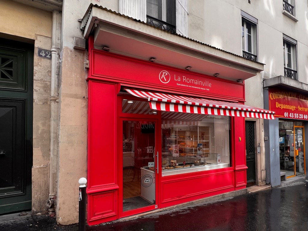 La Romainville - outside