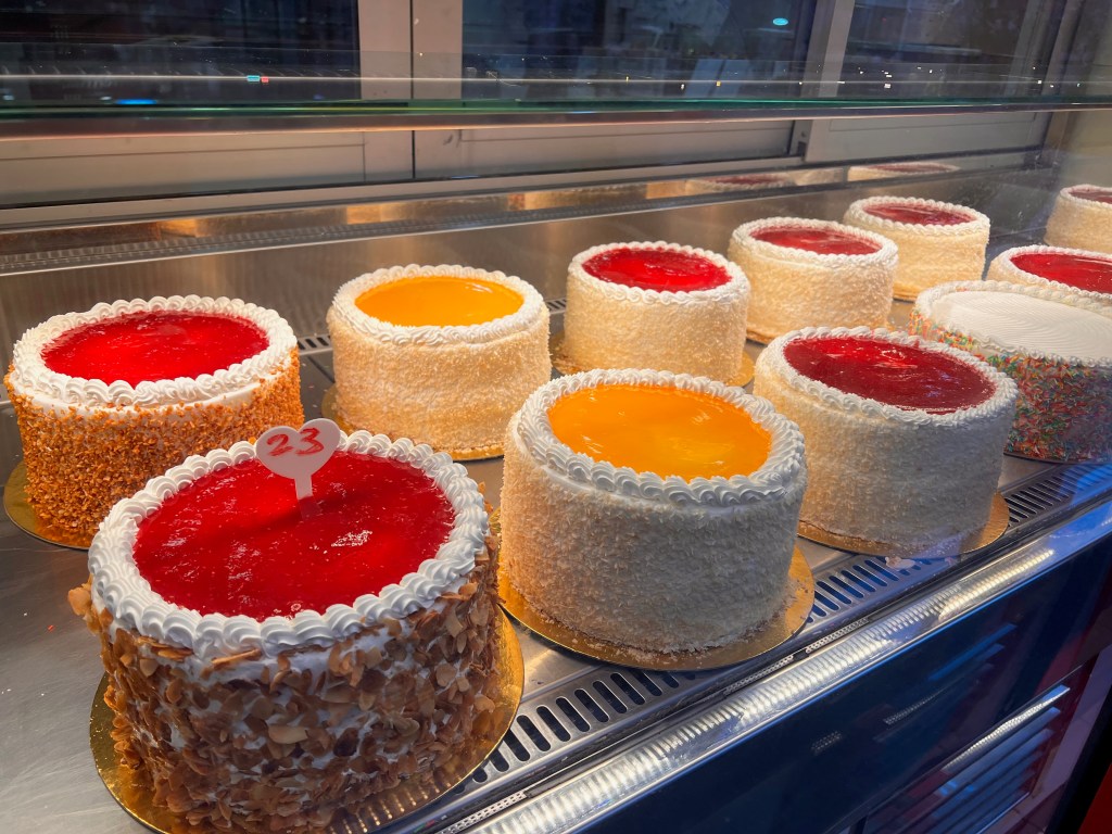 Le gâteau doré fiesta Pâtisserie - cakes