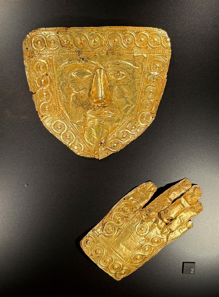 Skopje Archaeological museum: funerary gold mask and glove from the Trebenishte necropolis